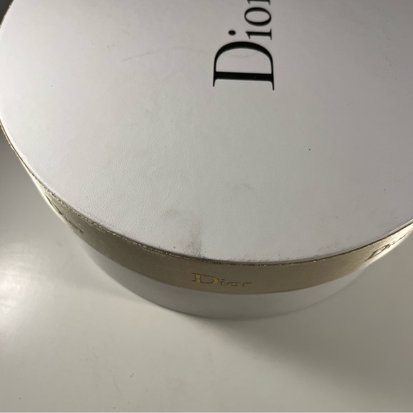 Dior White/Gold Round Hat Box W/ Pillow- 9 1/4” Diameter- Empty - Picture 8 of 16